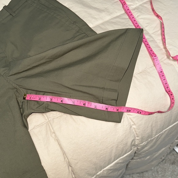 Kit and Ace Shorts 32” waist - Picture 5 of 5